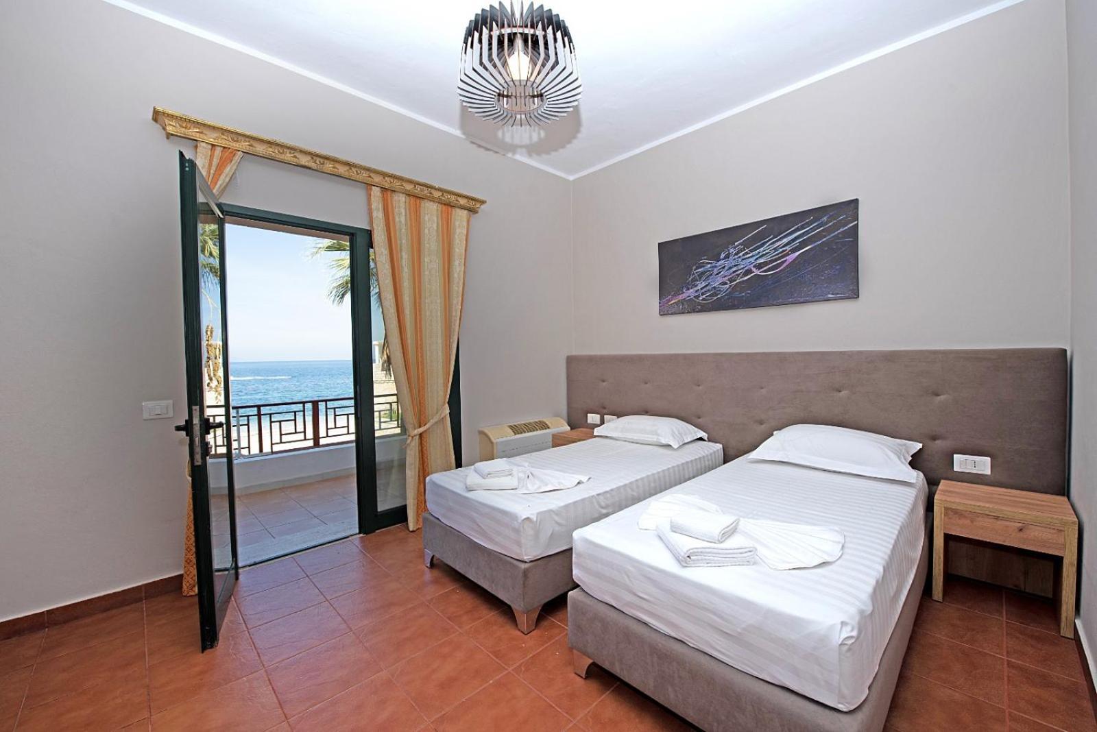 Palmanova Beach Mardok Vlorë 外观 照片